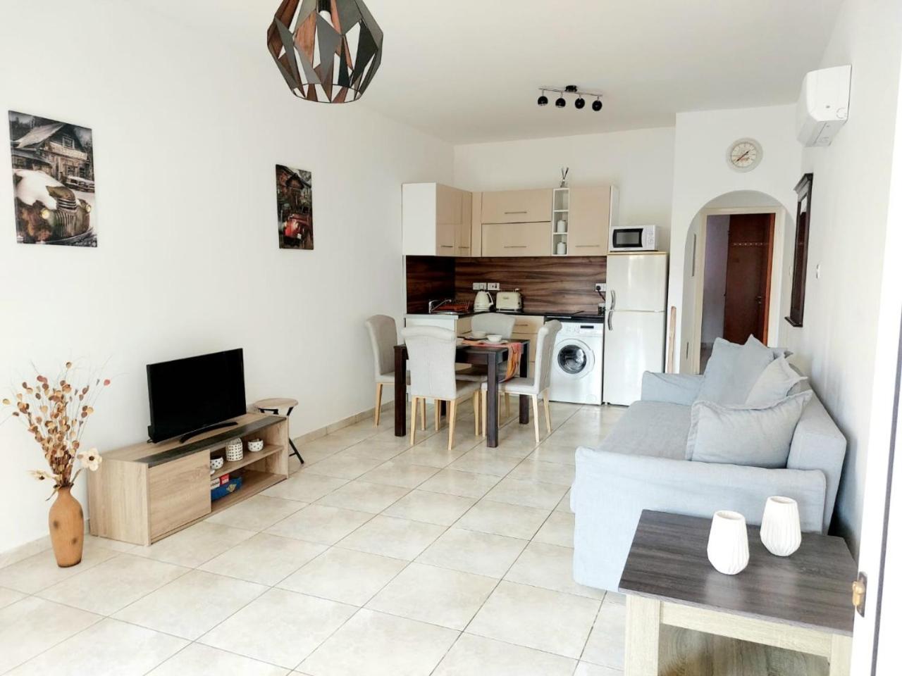 Joanne'S Cosy 1 Bdrm Apt بافوس المظهر الخارجي الصورة