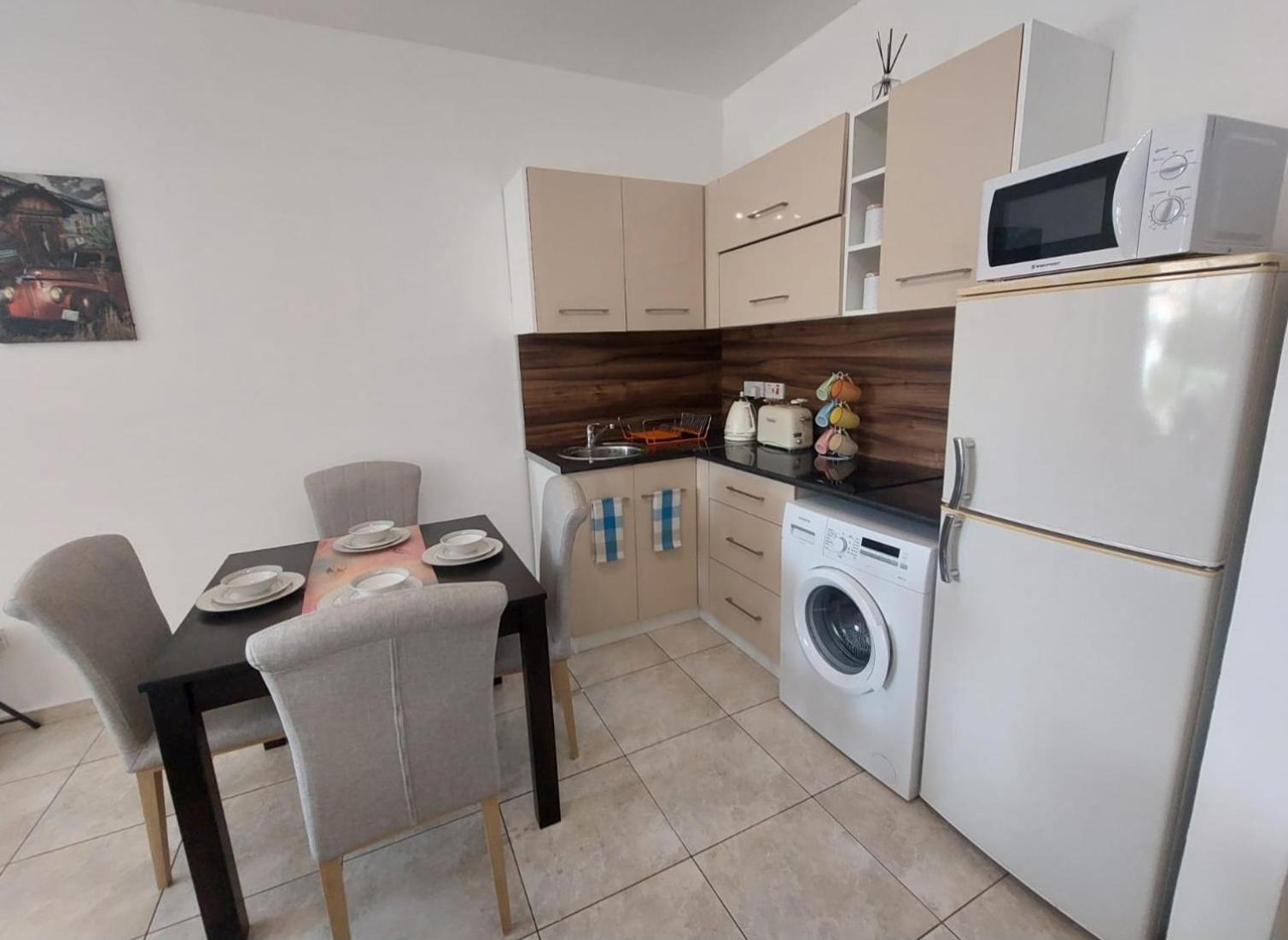 Joanne'S Cosy 1 Bdrm Apt بافوس المظهر الخارجي الصورة