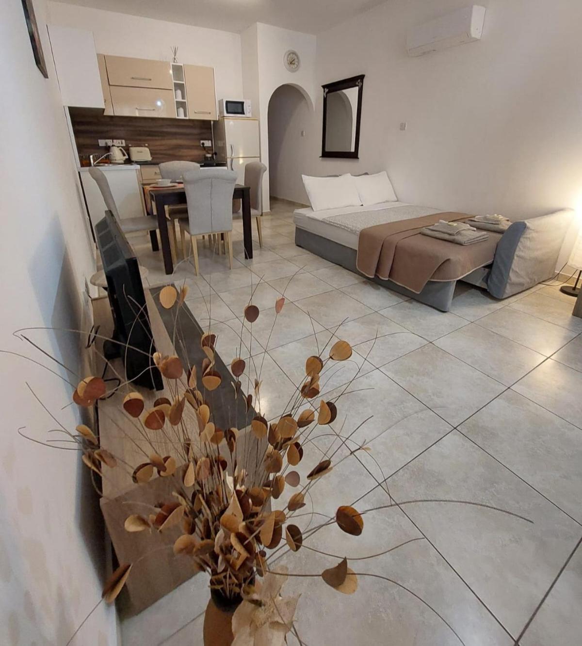 Joanne'S Cosy 1 Bdrm Apt بافوس المظهر الخارجي الصورة